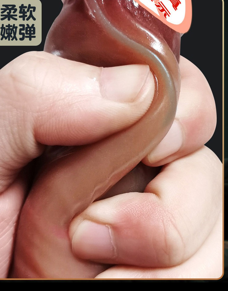 Dương vật dính vào quần lót rung và ấm từ xa