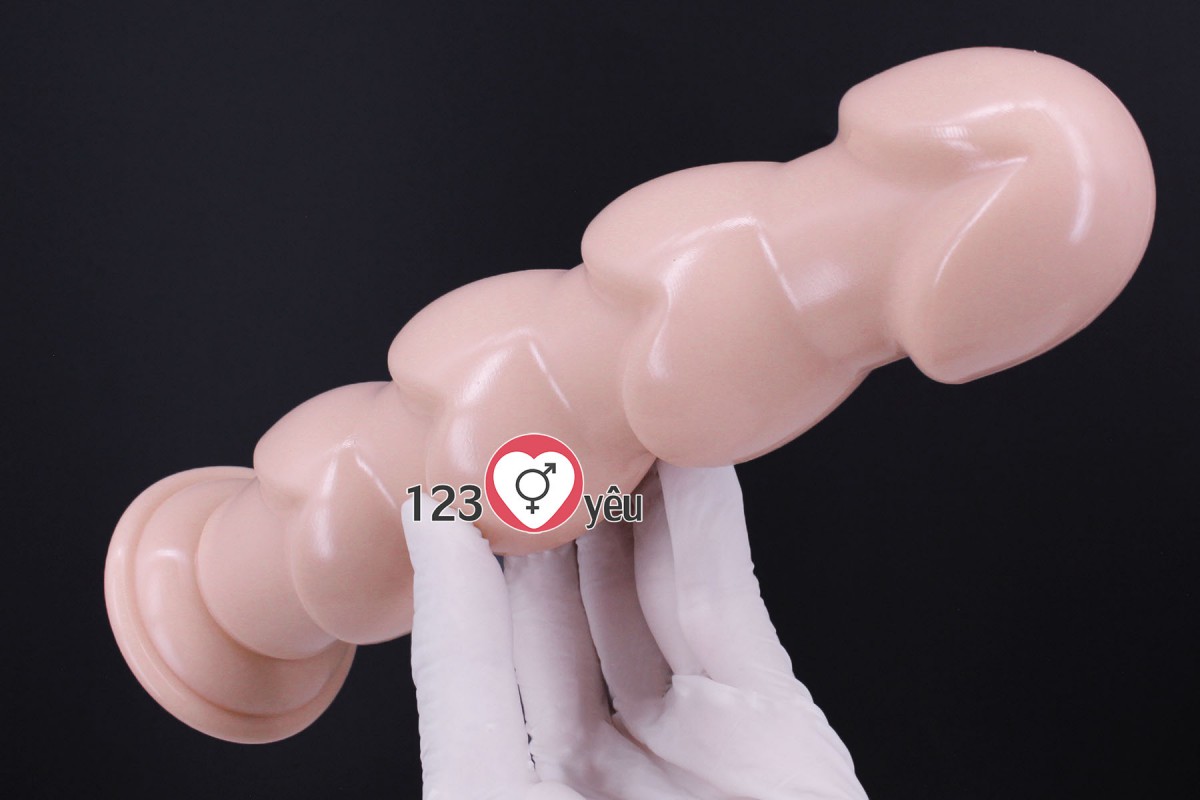 Dương vật giả có đế rất lớn và có nhiều kích cỡ 7