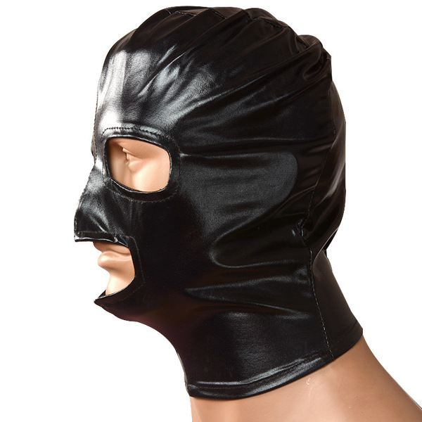 kẻ bạo dâm đeo mặt nạ bdsm