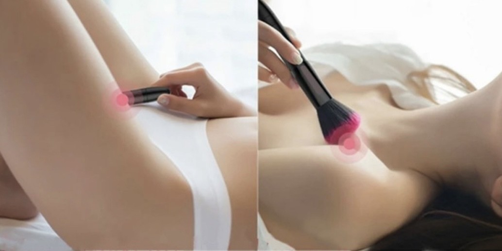 Máy massage điểm G rung 2 đầu cải trang thành cọ trang điểm10