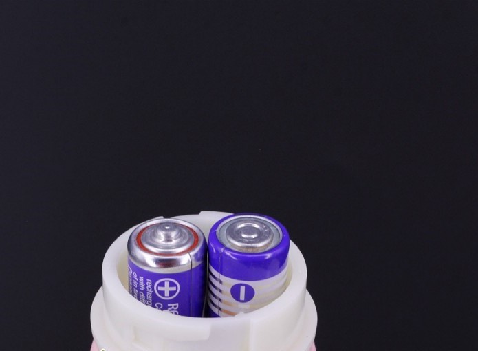 Dương vật giả siêu mềm giá rẻ kèm 2 pin rung 3